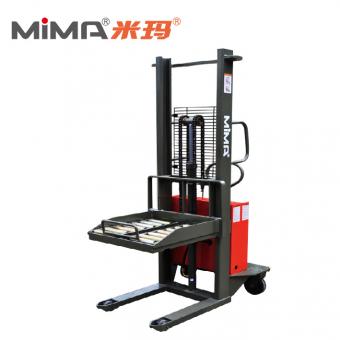 金型交換トラック